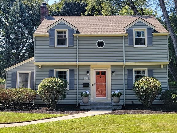 2nd image of 71 Knoll Top Dr