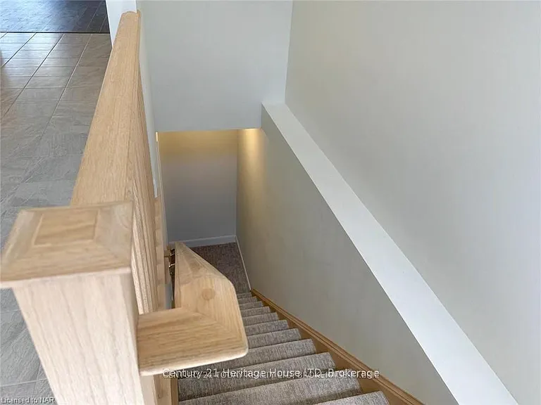 11 Beachwalk Cres — Photo 26