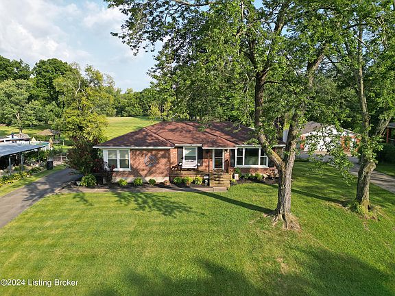 4th image of 9909 Silverwood Ln