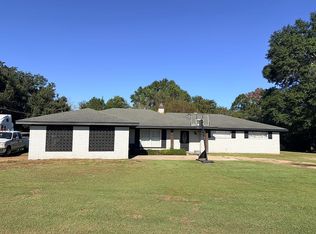 119 Hillsdale Gumpond Rd, Lumberton, MS 39455