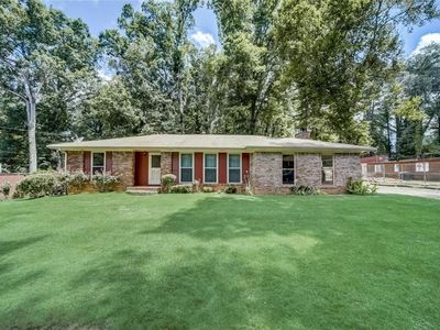 2525 Hogan Rd, East Pt, GA, 30344