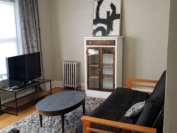 2nd image of 4823 W Montrose Ave #1N