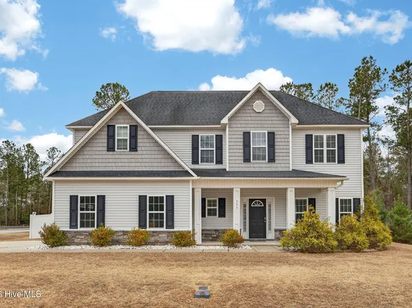 331 W Huckleberry Way, Rocky Point, NC 28457
