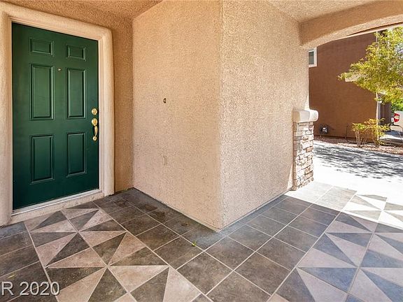 2nd image of 3406 Hillside Garden Dr