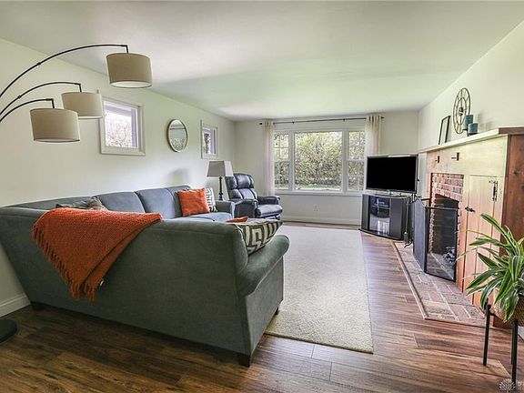 4th image of 6638 Chilton Ln