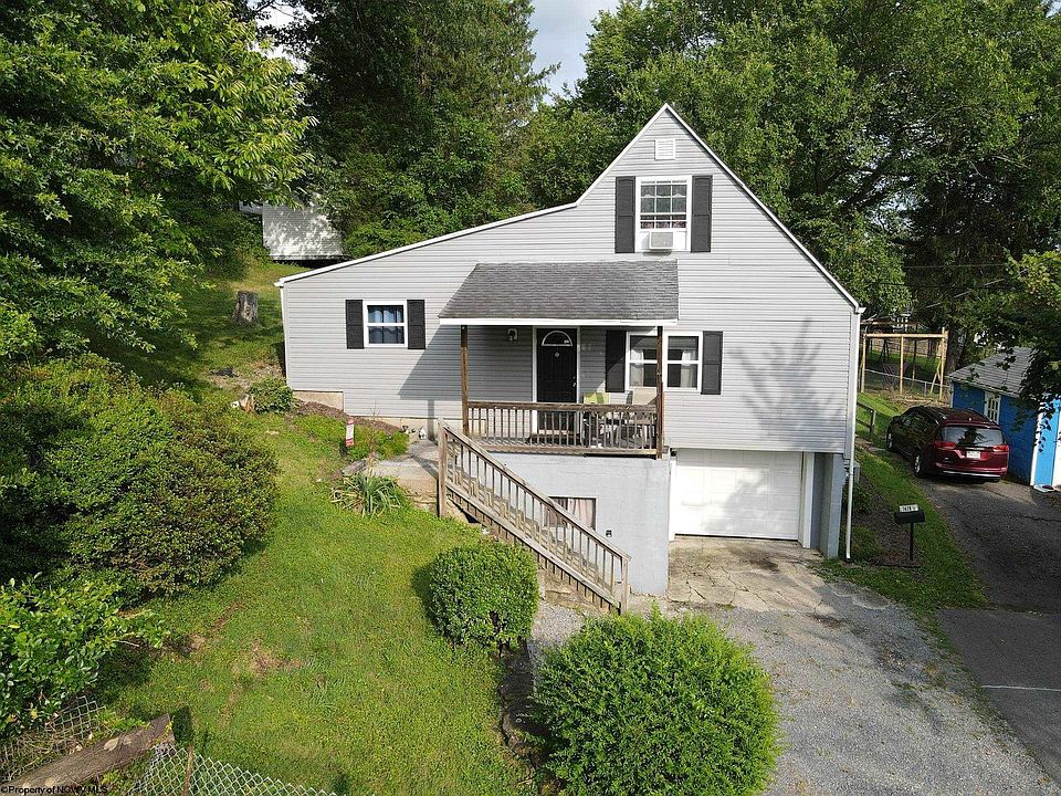 1st image of 1478 1/2 Bison St