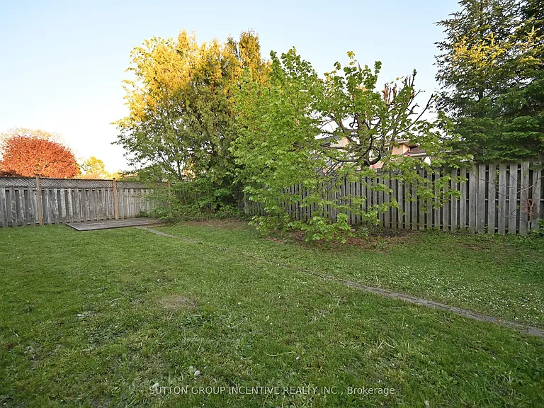 39 Jones Dr #LOWER — Photo 16