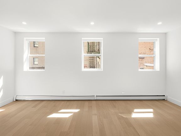 5th image of 1070 2nd Ave Floor 2
