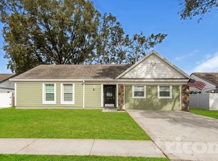 910 Sunridge Point Dr, Seffner, FL 33584