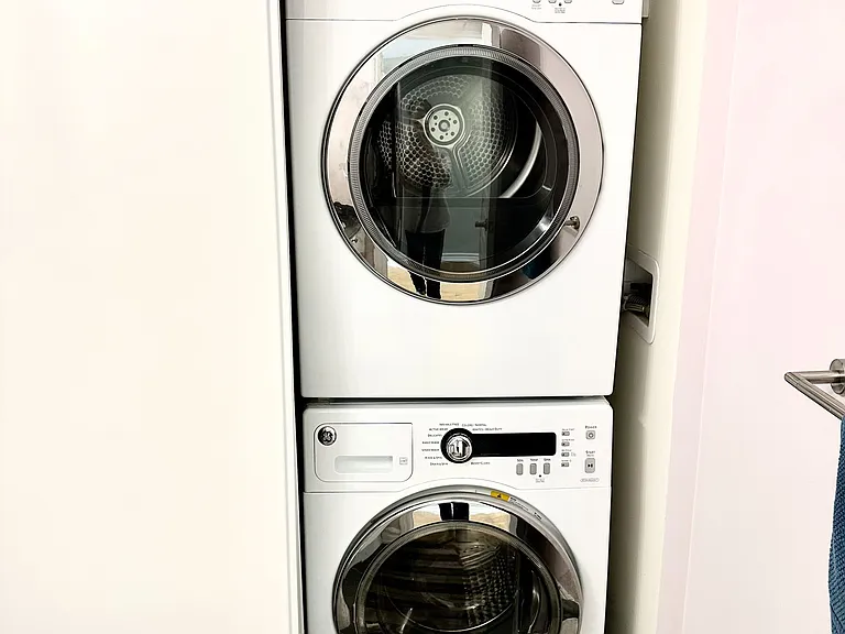 4 Cove Ct #306 — Photo 15