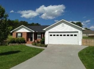 1926 Hidden Springs Rd, Knoxville, TN 37914