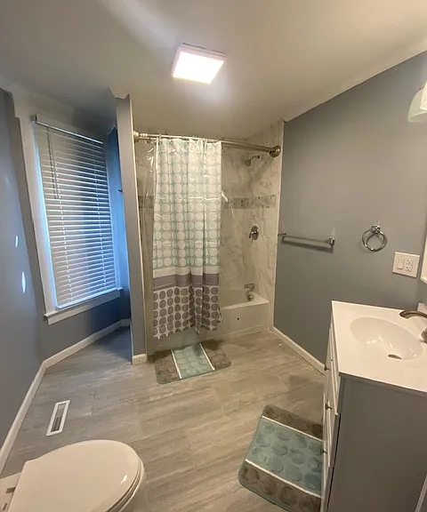 220 Bassett St #11 — Photo 11