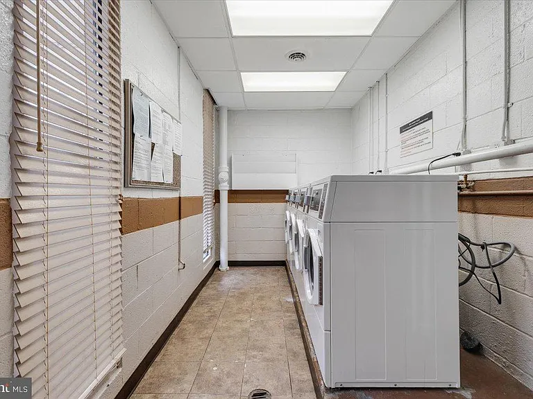 4520 King St #601 — Photo 34