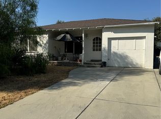 1455 Three Ranch Rd, Duarte, CA 91010