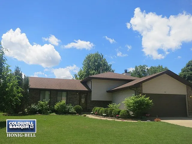 1121 Harvest Dr photo 1