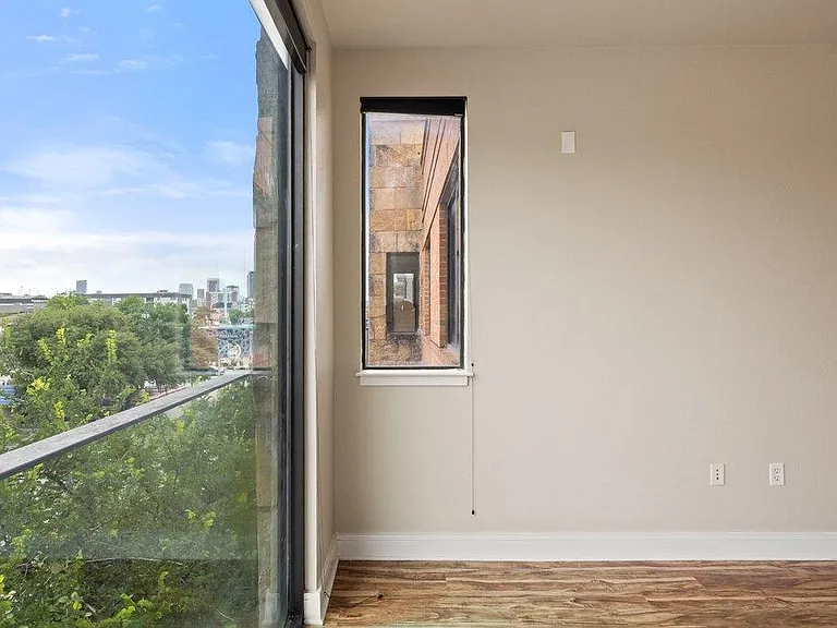 3016 Guadalupe St #303 — Photo 5