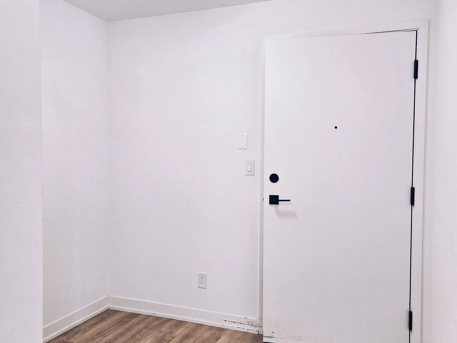 2 bed, $2,395 — Photo 2