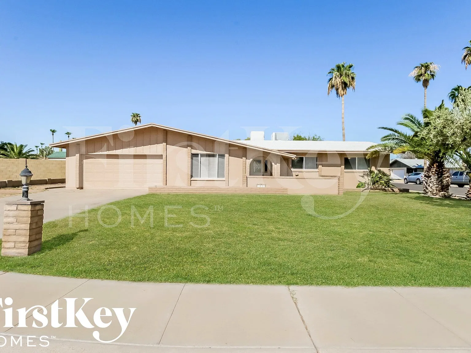 4 bed, 2.0 bath, 1978 sqft, $3,130 — Photo 1