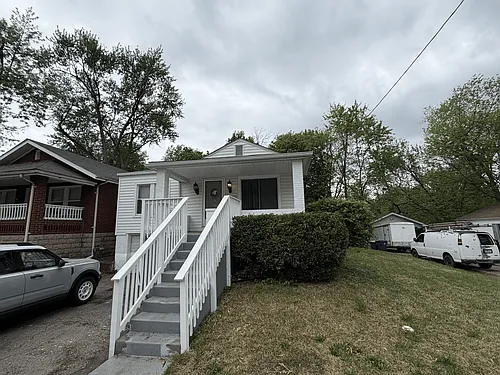 3209 Dix Ave Photo 1