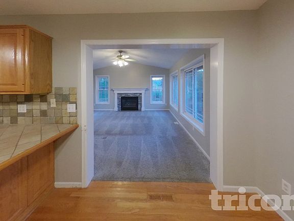 3rd image of 14880 Oconnell Rd