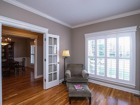 5th image of 1728 Fallen Acorn Ct