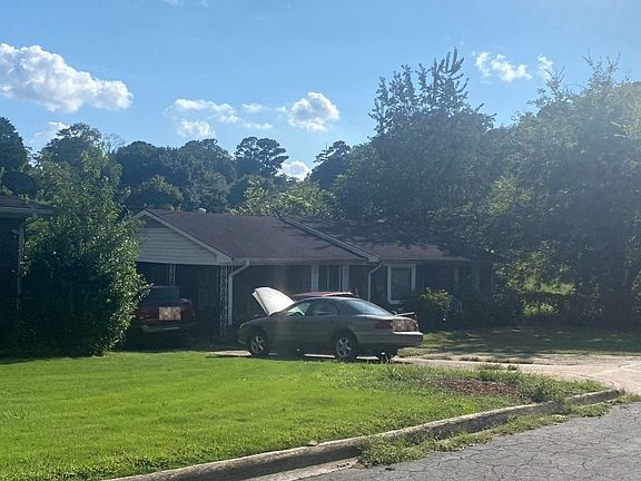 3rd image of 129 Gurley Ln
