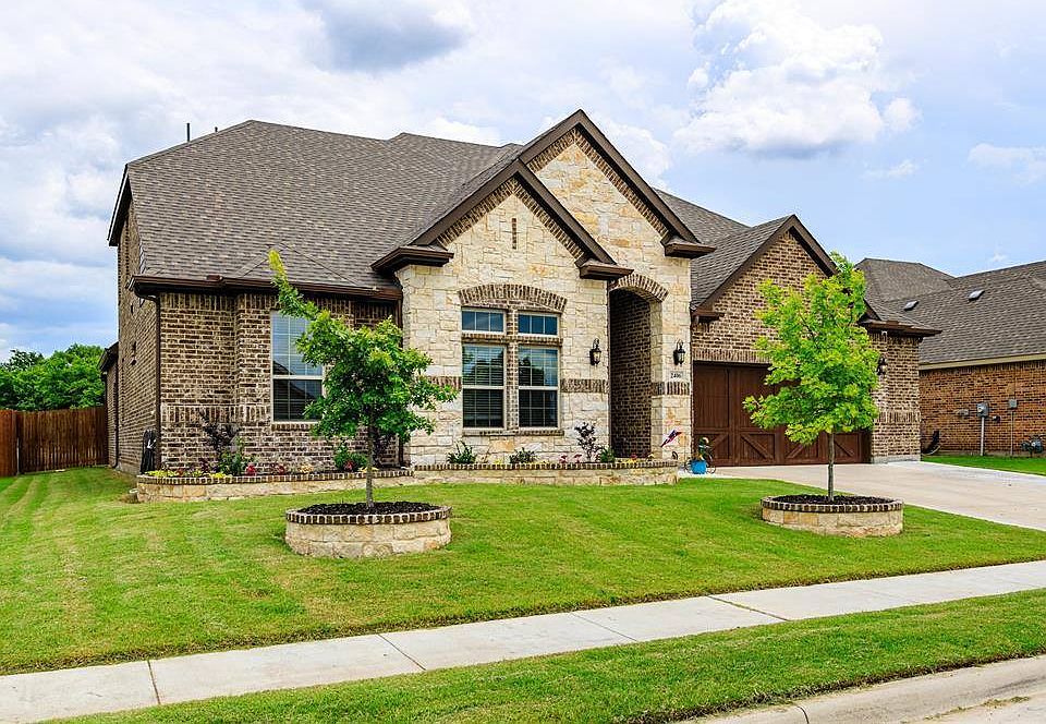 1st image of 2406 Llano Dr
