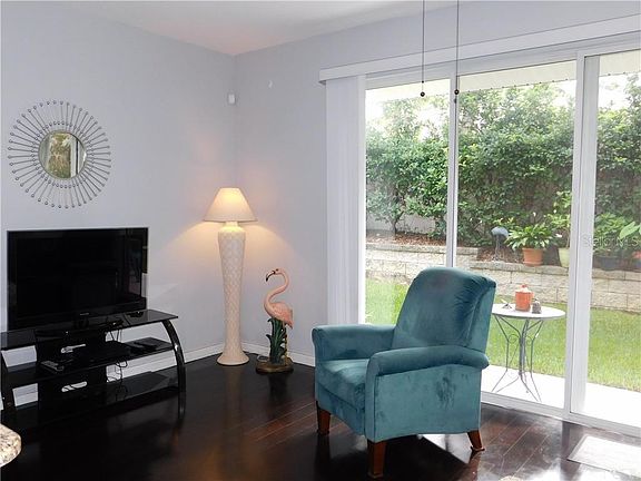 5th image of 2027 Strathmill Dr