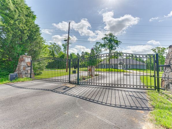 5553 Lakeshore Ct, Malakoff, TX 75148