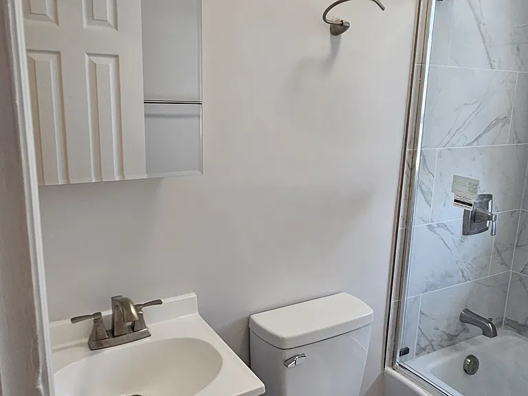 3820 Montgomery Ave — Photo 10