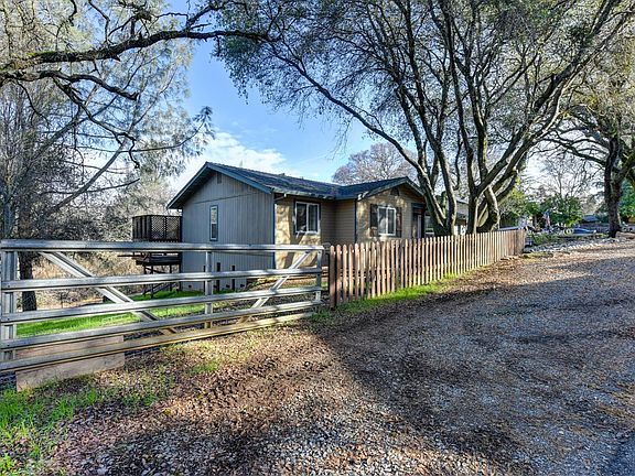 4th image of 1275 Live Oak Ln