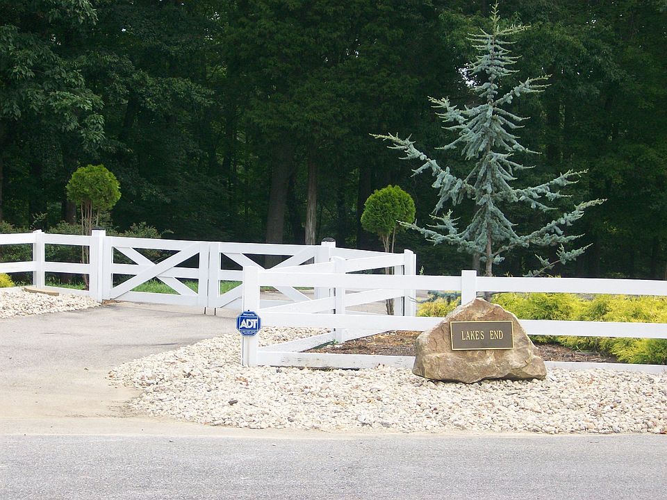 Front Gate of Lake's End