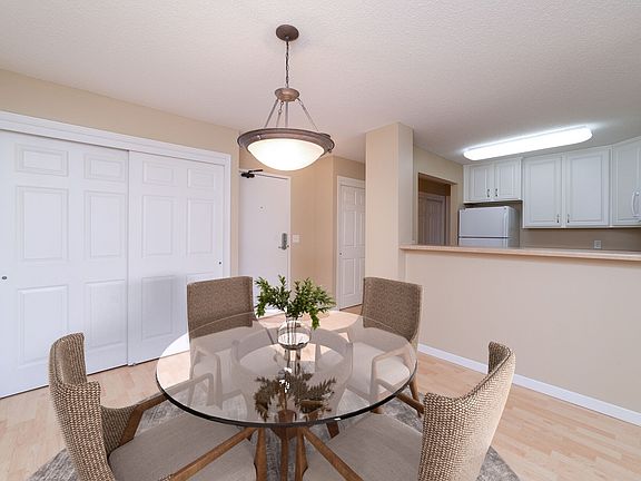 2nd image of 2901 Cutters Grove Ave APT 103