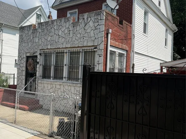 10749 160th Street, Jamaica, NY 11433