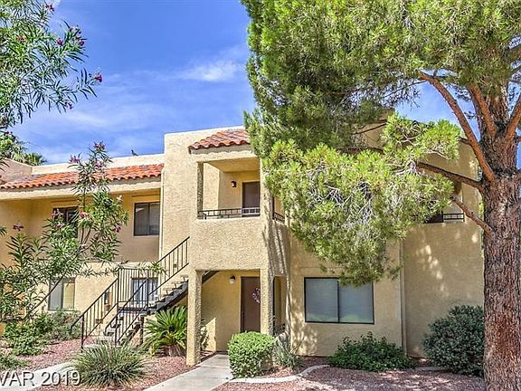 2nd image of 601 Cabrillo Cir Unit 210