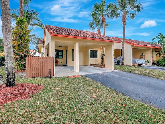 2nd image of 16287 Laurel Dr #3