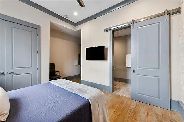 309 Chartres St #F — Photo 6
