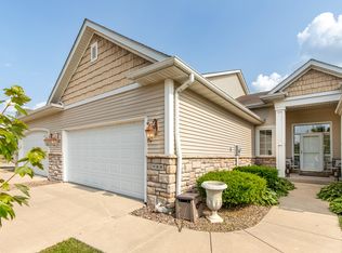 2908 Roxboro Dr, Ames, IA 50010