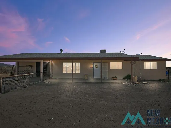 5220 Amapola Rd SE, Deming, NM 88030