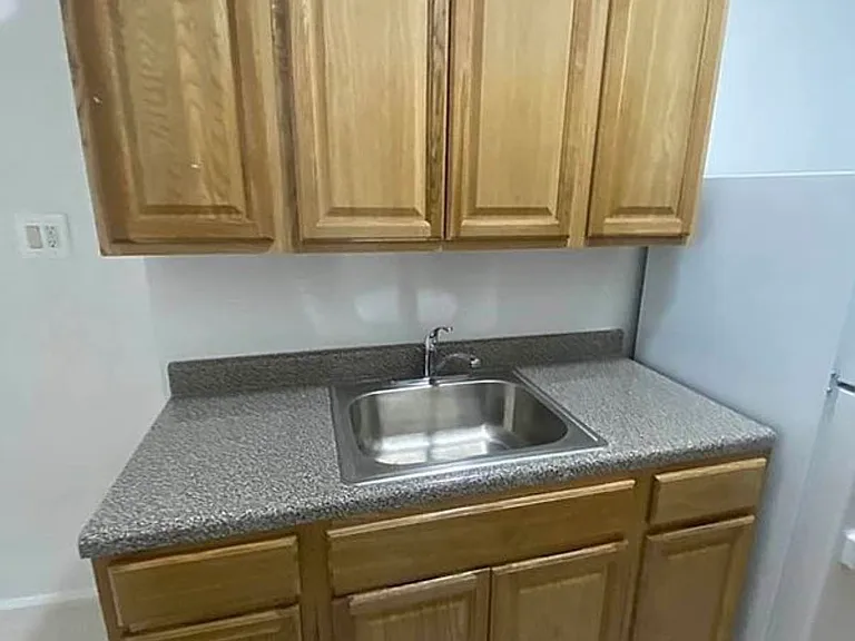 2157 Wallace Ave #6F — Photo 2