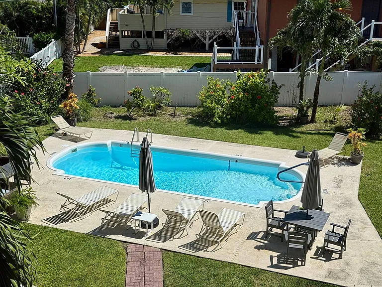 1005 Gulf Blvd #8 — Photo 38