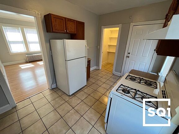 2nd image of 5508 W Barry Ave #2