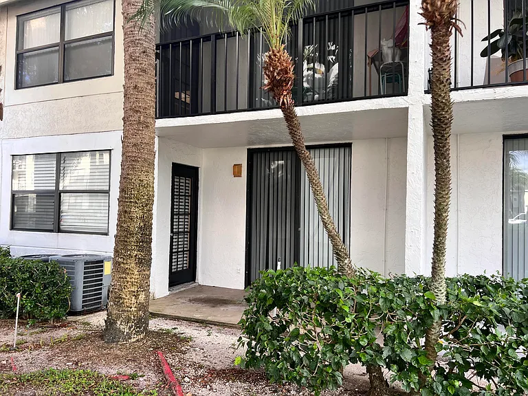 718 Executive Center Dr #111 — Photo 11