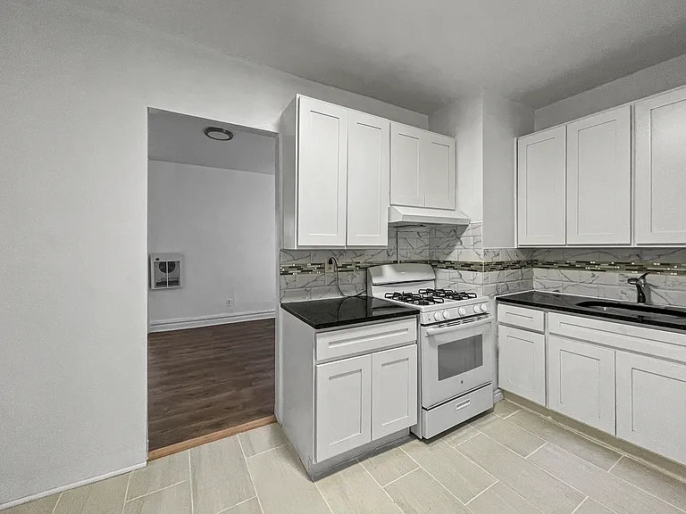 9506 4th Ave #2R — Photo 8
