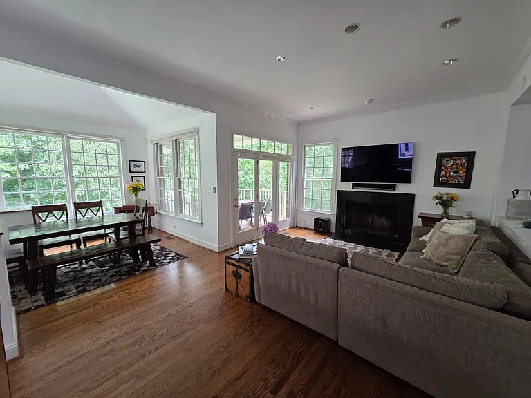 9202 Town Gate Ln — Photo 8
