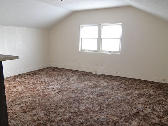 5th image of 217 N Broadway St APT 1
