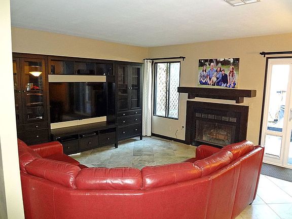 4th image of 4111 Eucalyptus Ln