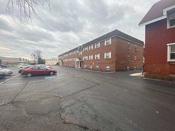 3rd image of 711 Ashland Ave APT 7