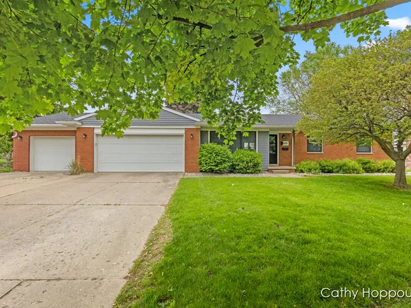 609 S Baker St, Saint Johns, MI 48879