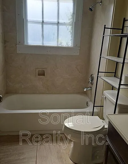 1910 Elysian Fields Ave — Photo 8